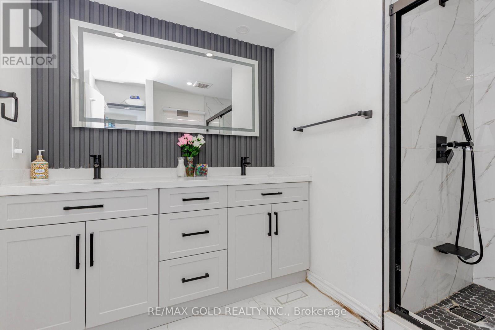 1156 Westview Terrace, Oakville, Ontario  L6M 3M1 - Photo 30 - W12858374