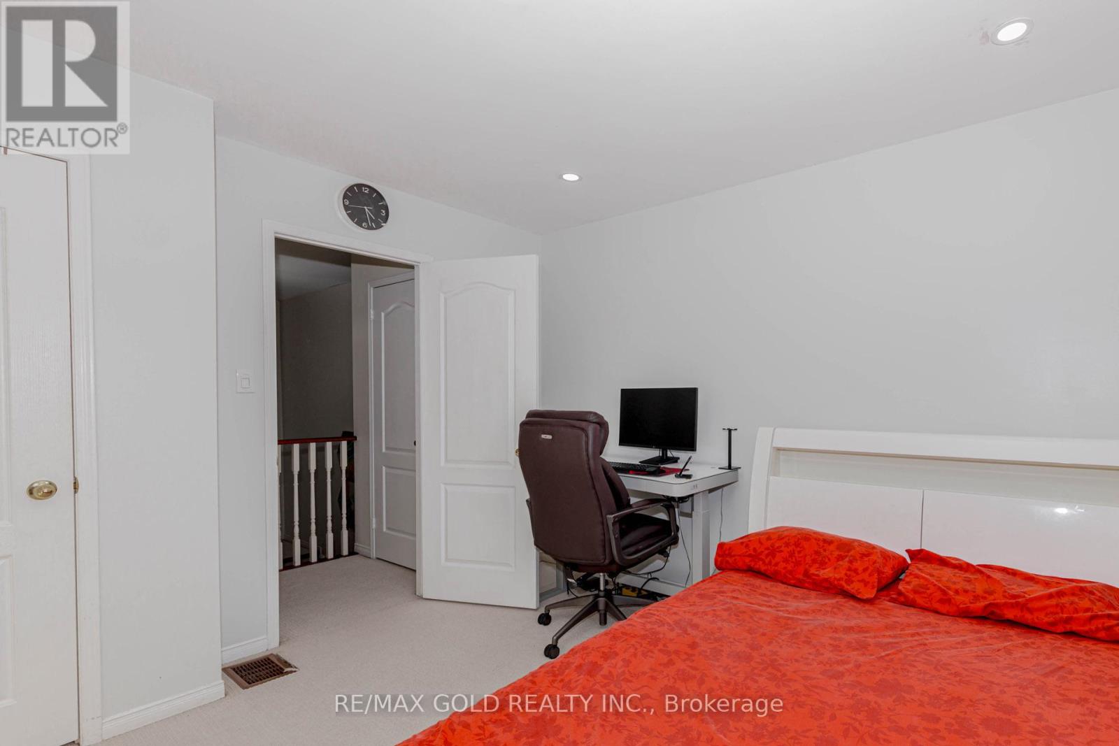 1156 Westview Terrace, Oakville, Ontario  L6M 3M1 - Photo 35 - W12858374