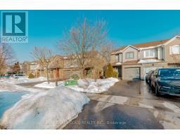 1156 WESTVIEW TERRACE, Oakville, Ontario
