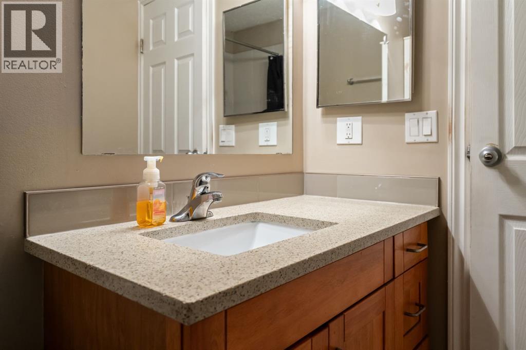 338 Georgian Villas Ne, Calgary, Alberta  T2A 7E2 - Photo 19 - A2288103