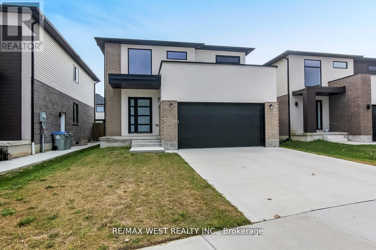 92 POOLE CRESCENT, Middlesex Centre, Ontario