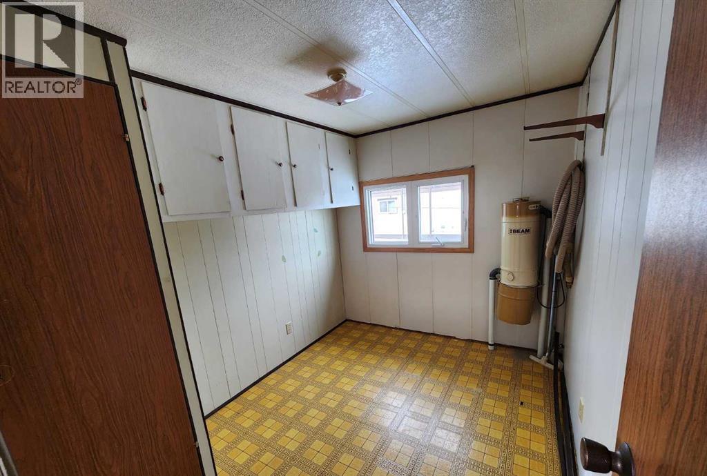 225 4 Street Nw, Sundre, Alberta  T0M 1X0 - Photo 10 - A2290905