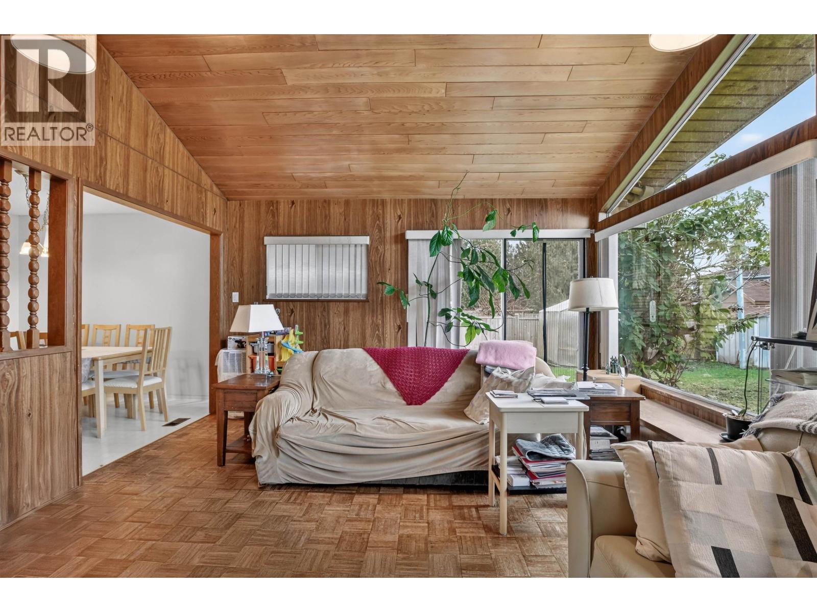 7290 11th Avenue, Burnaby, British Columbia  V3N 2M8 - Photo 6 - R3080785