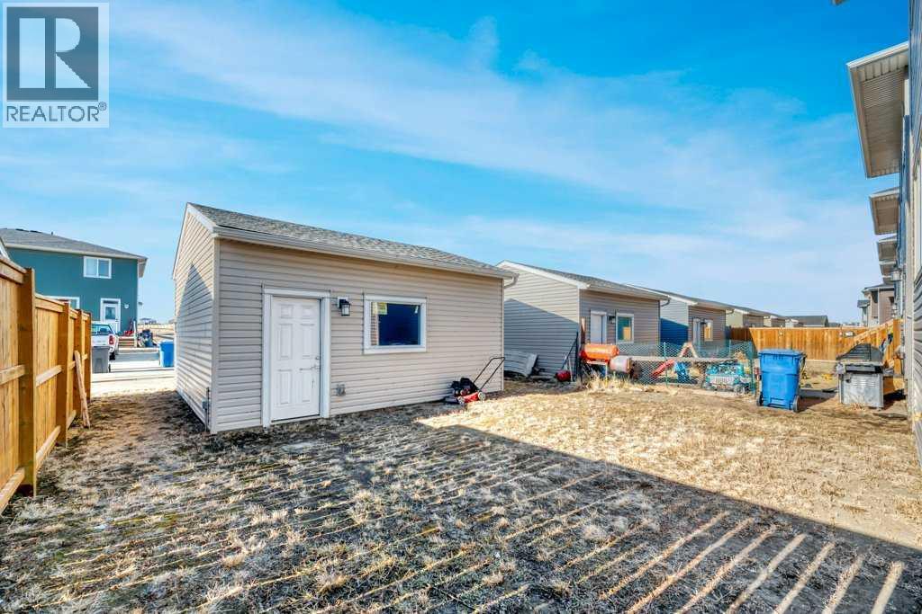 121 Dawson Circle, Chestermere, Alberta  T1X 2R6 - Photo 5 - A2284531