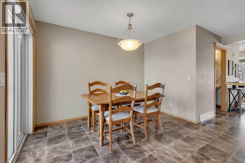 46 Covewood Circle Ne, Calgary, Alberta  T3K 4Z1 - Photo 8 - A2290038