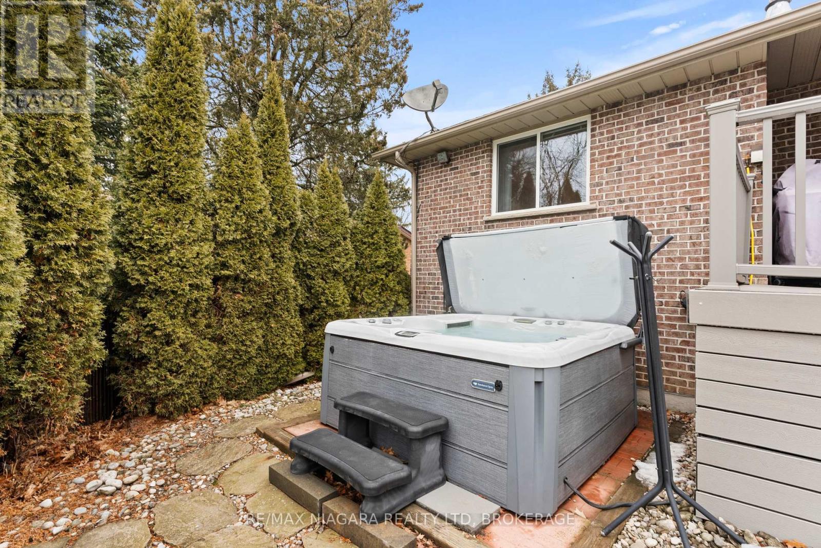 111 Pearson Road, Welland, Ontario  L3B 5N4 - Photo 39 - X12858414