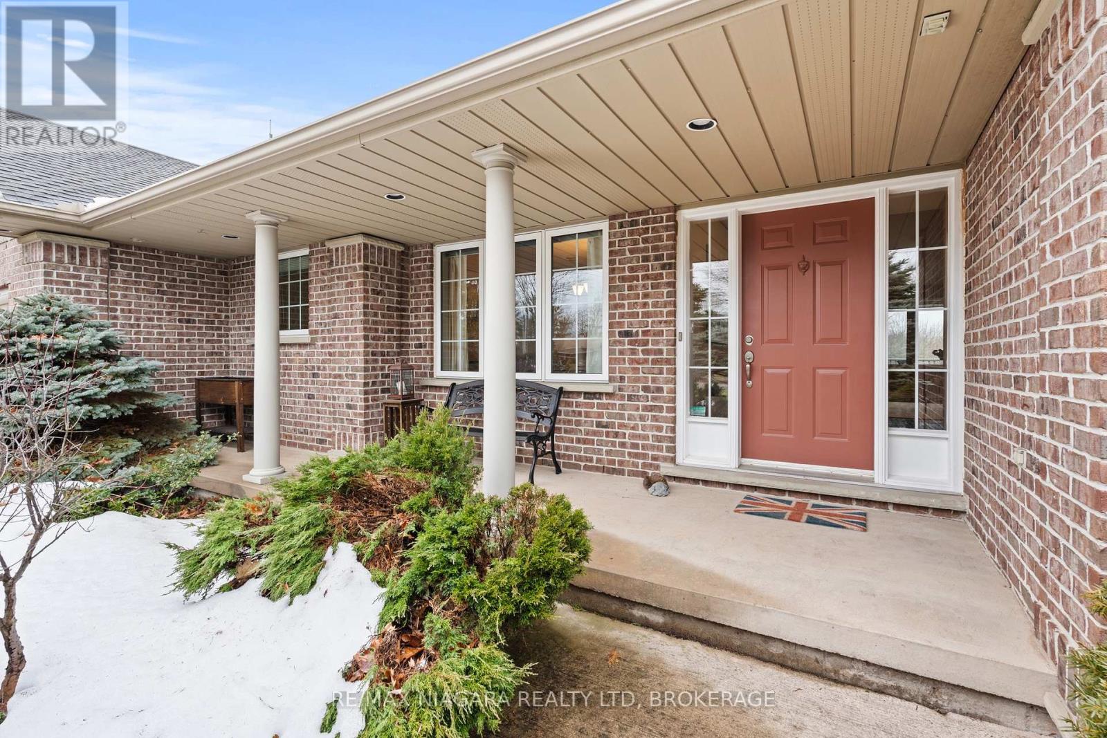 111 Pearson Road, Welland, Ontario  L3B 5N4 - Photo 4 - X12858414