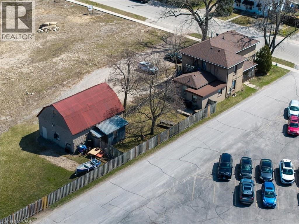 135 SHERWOOD Drive, Brantford, Ontario