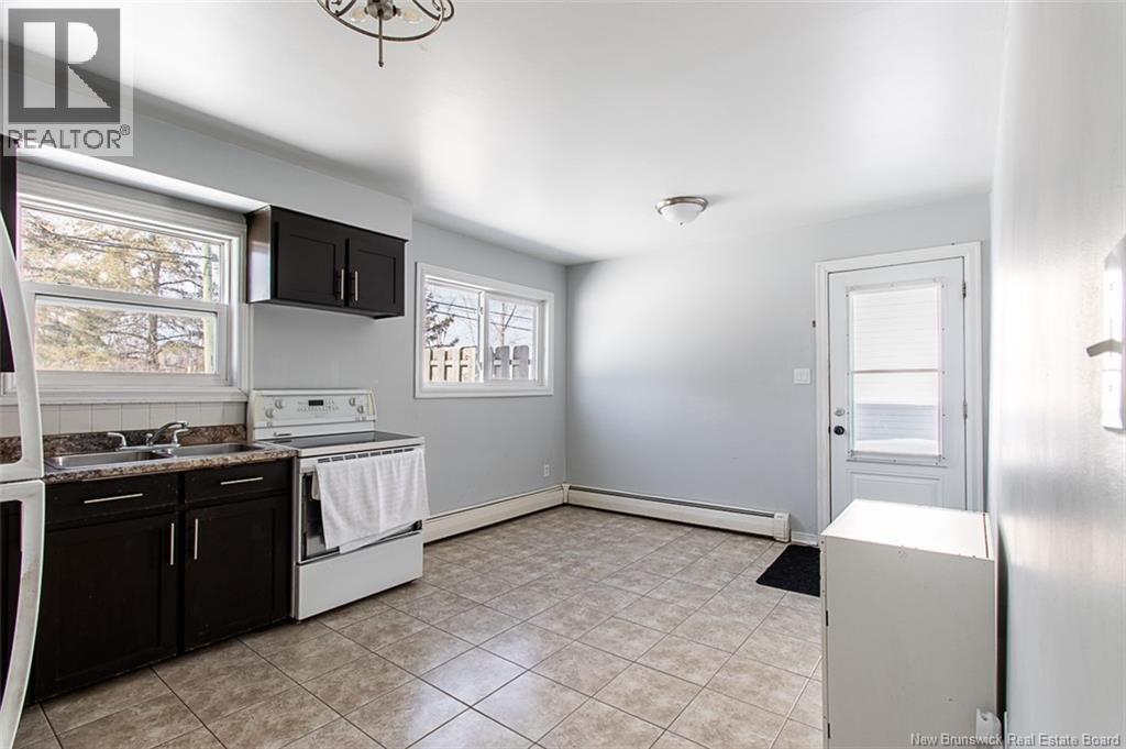 10-12 Point Park Drive, Riverview, New Brunswick  E1B 1C5 - Photo 7 - NB134293
