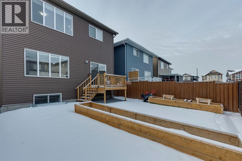 1124 Chinook Gate Bay Sw, Airdrie, Alberta  T4B 5J2 - Photo 35 - A2281954