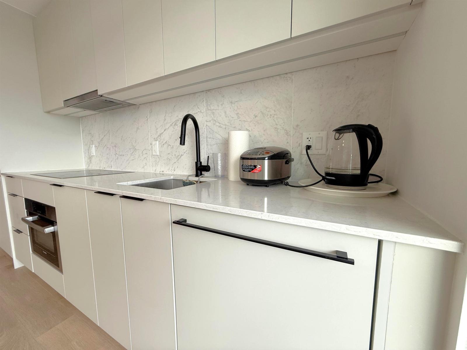 303 13685 102 Avenue, Surrey, British Columbia  V3T 0S2 - Photo 5 - R3087743