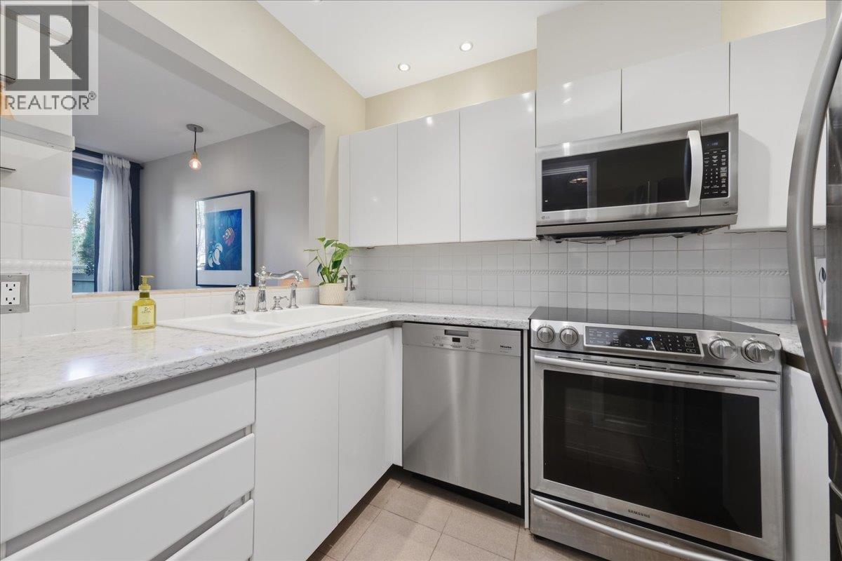 202 2483 Yew Street, Vancouver, British Columbia  V6K 3H3 - Photo 11 - R3097037