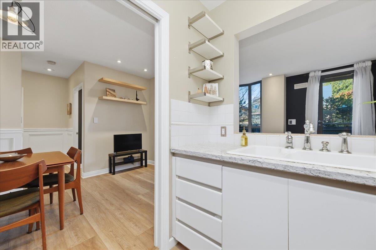 202 2483 Yew Street, Vancouver, British Columbia  V6K 3H3 - Photo 12 - R3097037