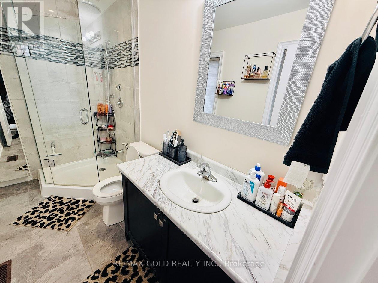 16 Slack Lane, Caledon, Ontario  L7C 4H2 - Photo 13 - W12858394