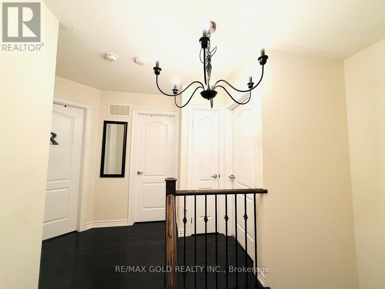 16 Slack Lane, Caledon, Ontario  L7C 4H2 - Photo 17 - W12858394