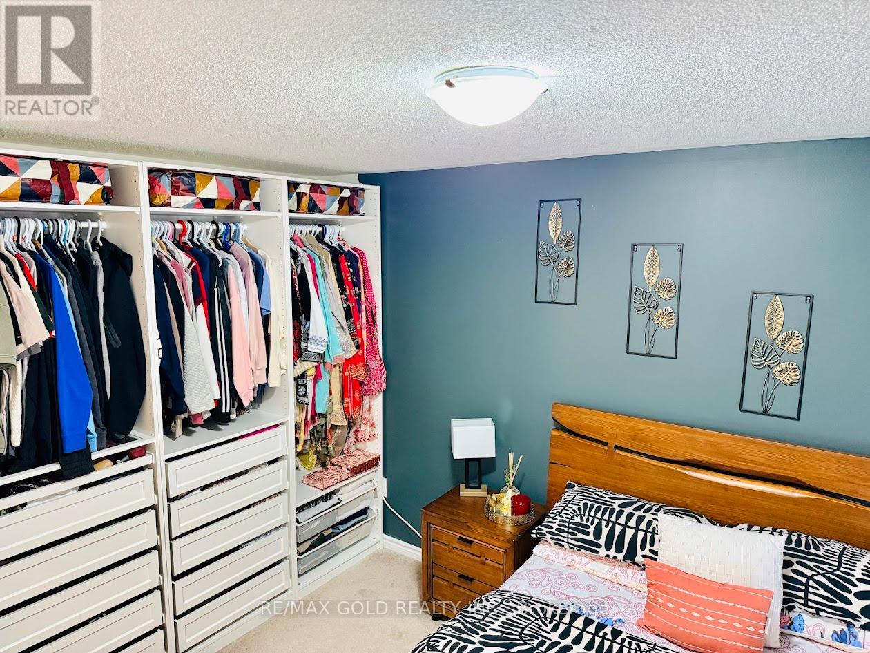 16 Slack Lane, Caledon, Ontario  L7C 4H2 - Photo 20 - W12858394