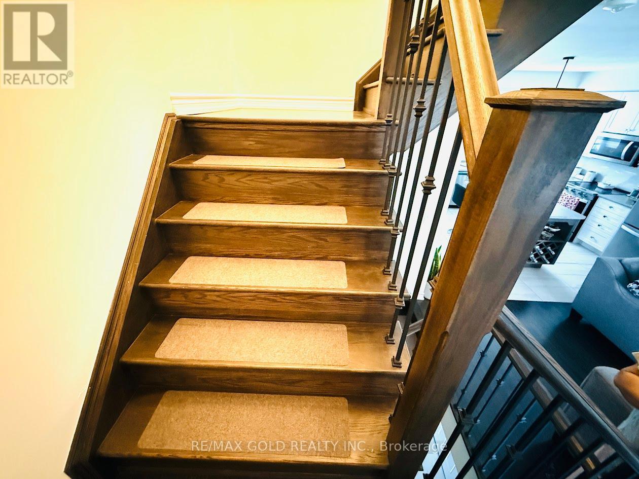 16 Slack Lane, Caledon, Ontario  L7C 4H2 - Photo 26 - W12858394