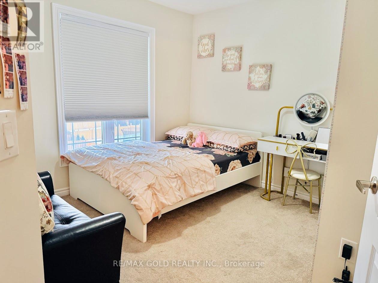 16 Slack Lane, Caledon, Ontario  L7C 4H2 - Photo 30 - W12858394