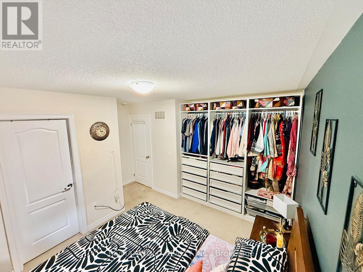 16 Slack Lane, Caledon, Ontario  L7C 4H2 - Photo 31 - W12858394