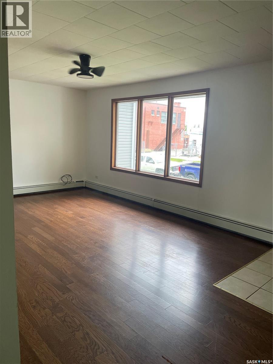 623 Carleton Street, Moosomin, Saskatchewan  S0G 3N0 - Photo 2 - SK029942