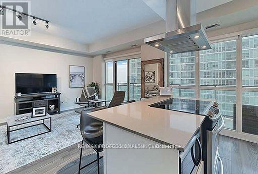 1733 - 165 Legion Road N, Toronto, Ontario  M8Y 0B3 - Photo 8 - W12748190