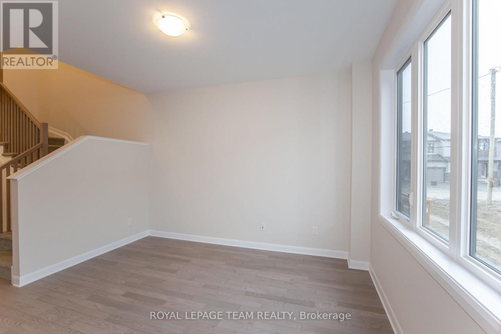 219 Invention Boulevard, Ottawa, Ontario  K2W 0K8 - Photo 15 - X12858440