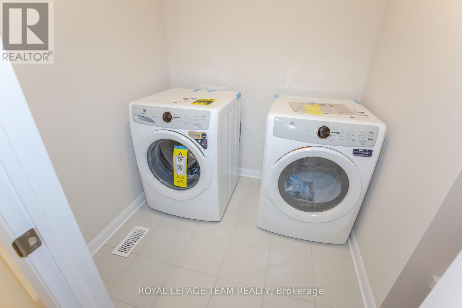 219 Invention Boulevard, Ottawa, Ontario  K2W 0K8 - Photo 21 - X12858440