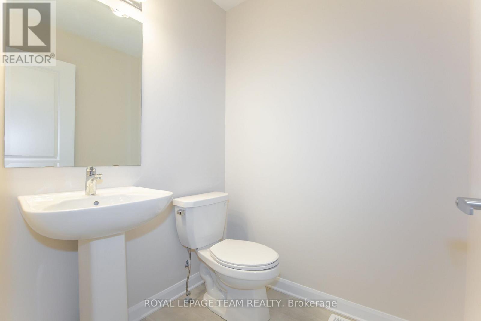 219 Invention Boulevard, Ottawa, Ontario  K2W 0K8 - Photo 4 - X12858440