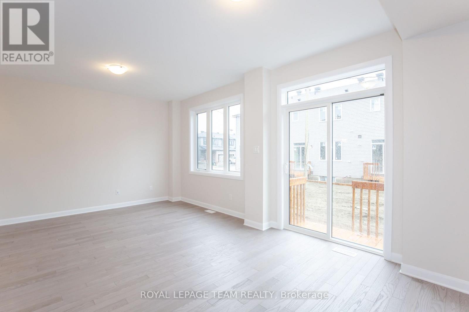 219 Invention Boulevard, Ottawa, Ontario  K2W 0K8 - Photo 5 - X12858440