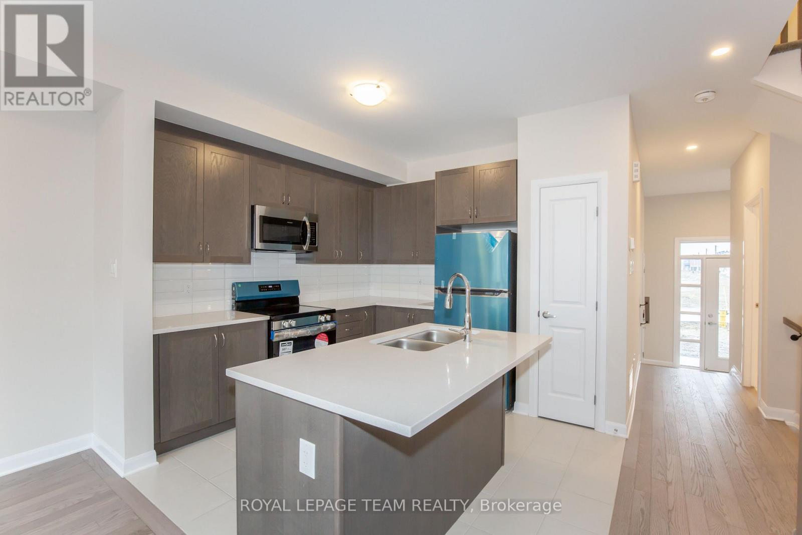 219 Invention Boulevard, Ottawa, Ontario  K2W 0K8 - Photo 9 - X12858440