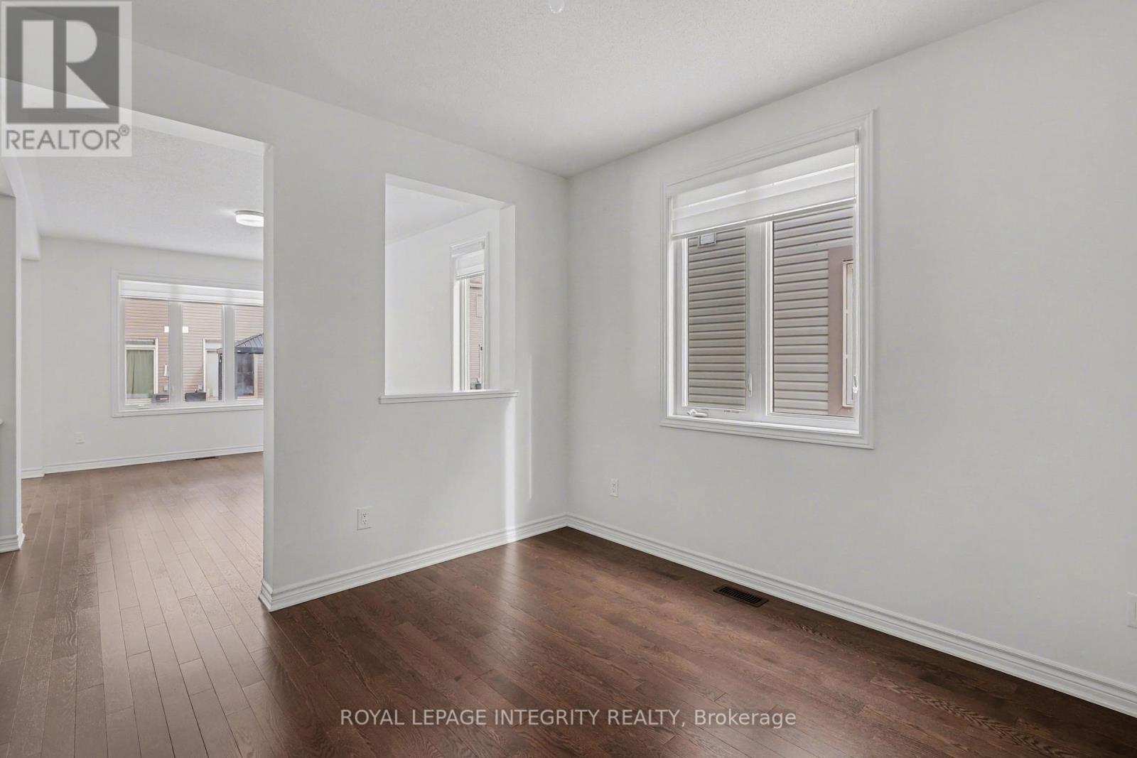 105 Mesa Drive, Ottawa, Ontario  K2J 6W1 - Photo 4 - X12858462