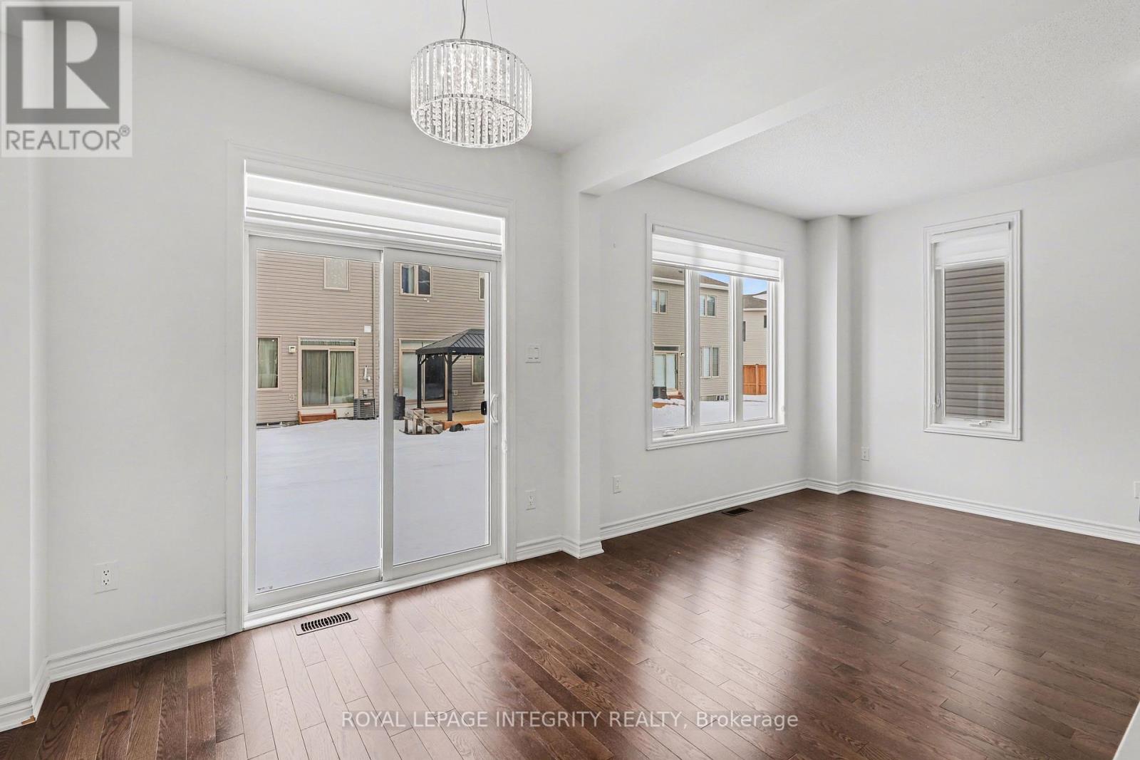 105 Mesa Drive, Ottawa, Ontario  K2J 6W1 - Photo 6 - X12858462