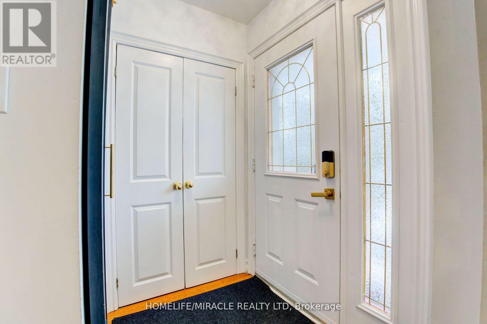 6 Rima Court, Toronto, Ontario  M9C 4C8 - Photo 5 - W12852258