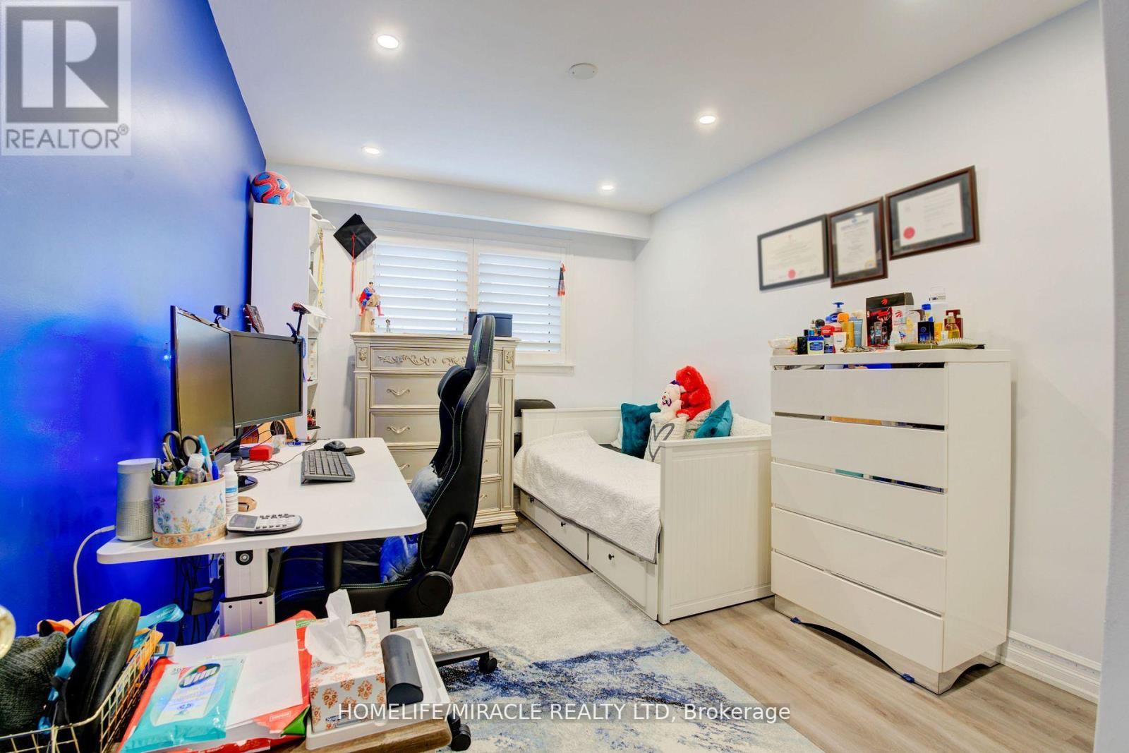 6 Rima Court, Toronto, Ontario  M9C 4C8 - Photo 16 - W12852258