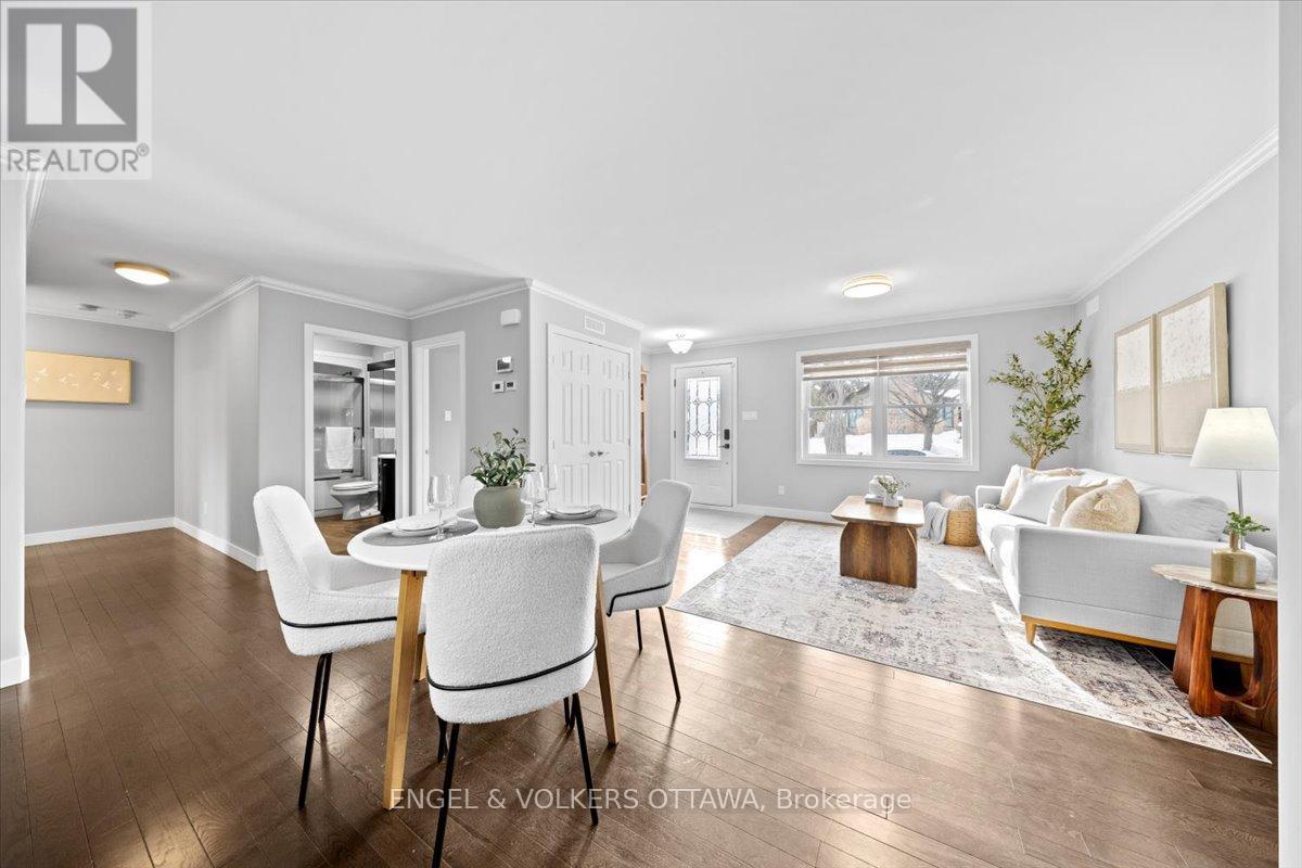 1005 Gold Crescent, Ottawa, Ontario  K2B 8C4 - Photo 9 - X12855888