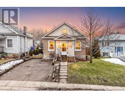 122 CEDAR STREET, Cambridge, Ontario