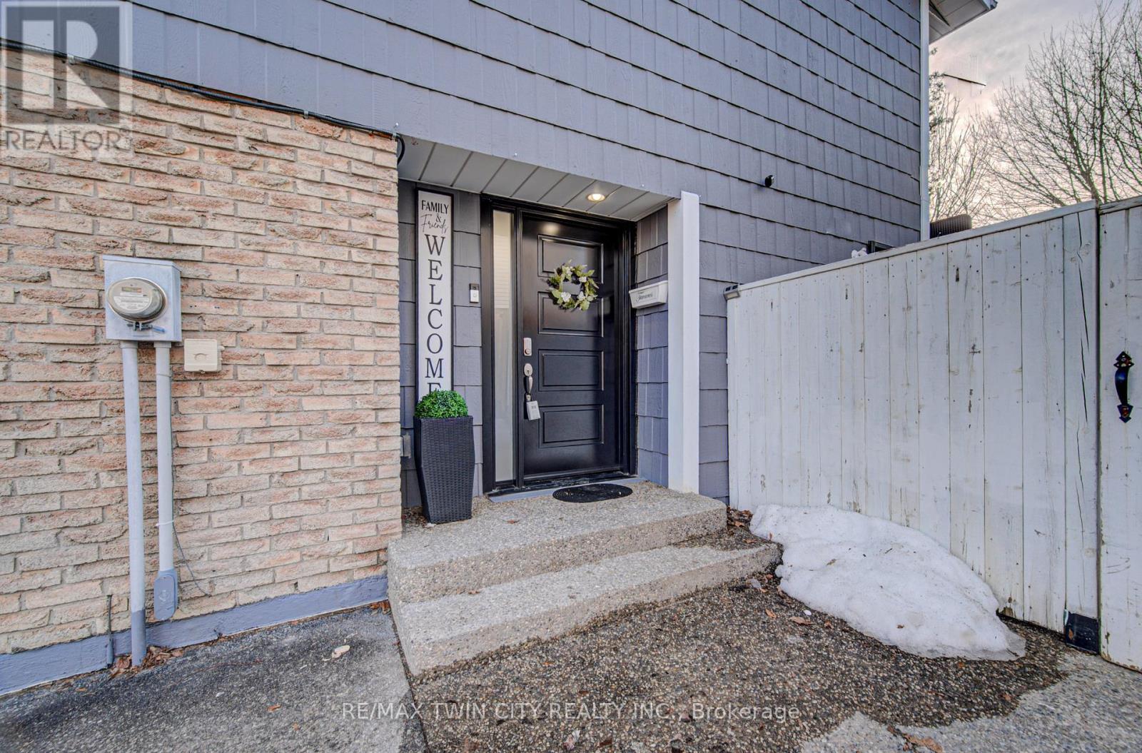 150 Glamis Road, Cambridge, Ontario  N1R 6S9 - Photo 4 - X12858508