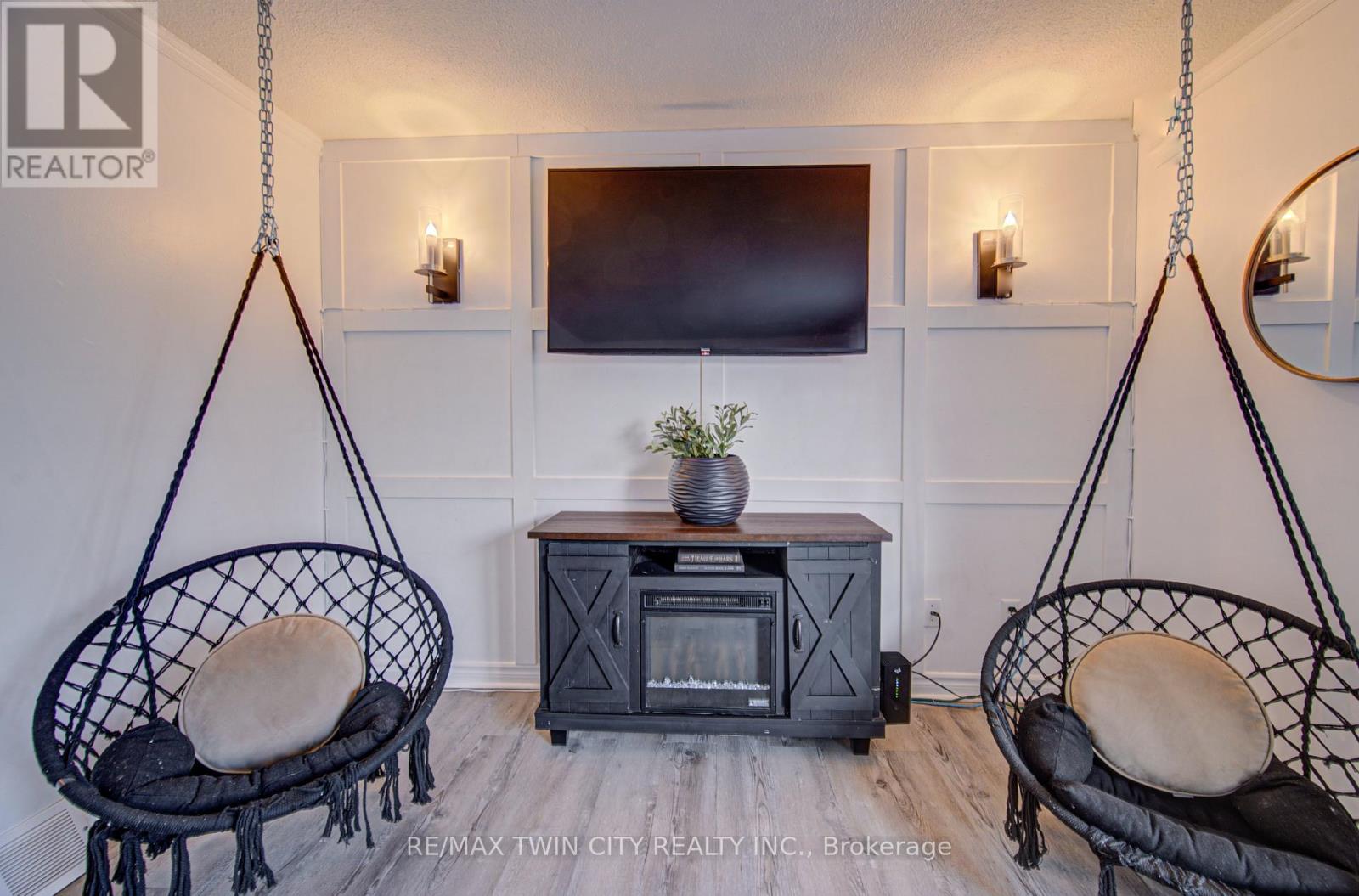 150 Glamis Road, Cambridge, Ontario  N1R 6S9 - Photo 9 - X12858508