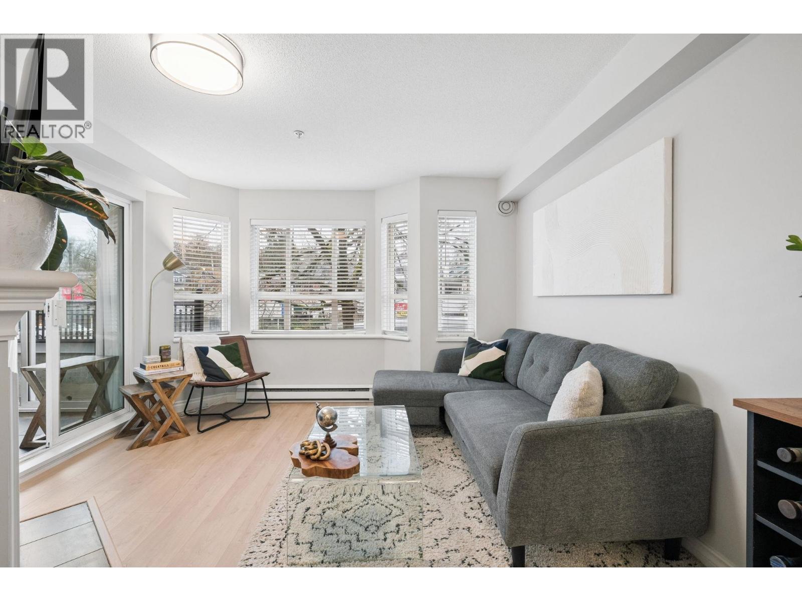 249 2565 W Broadway, Vancouver, British Columbia  V6K 2E9 - Photo 4 - R3096250