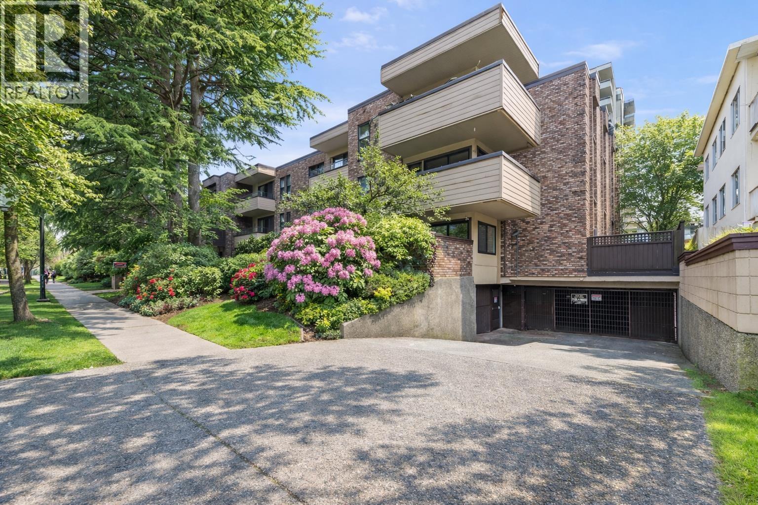 305 1266 W 13th Avenue, Vancouver, British Columbia  V6H 1N6 - Photo 2 - R3081431