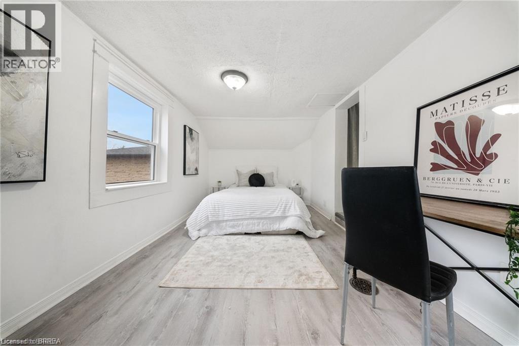 68 Oak Street, Brantford, Ontario  N3T 2B1 - Photo 19 - 40801328