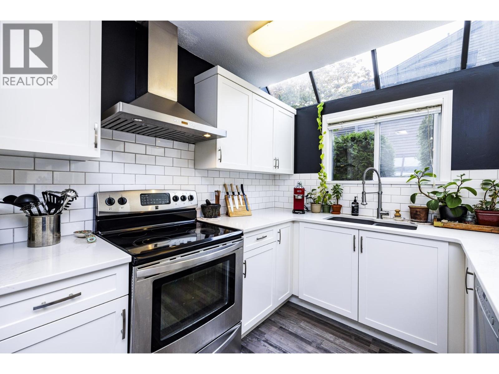 3132 Lonsdale Avenue, North Vancouver, British Columbia V7N 3J8 - Photo 8 - R3088774