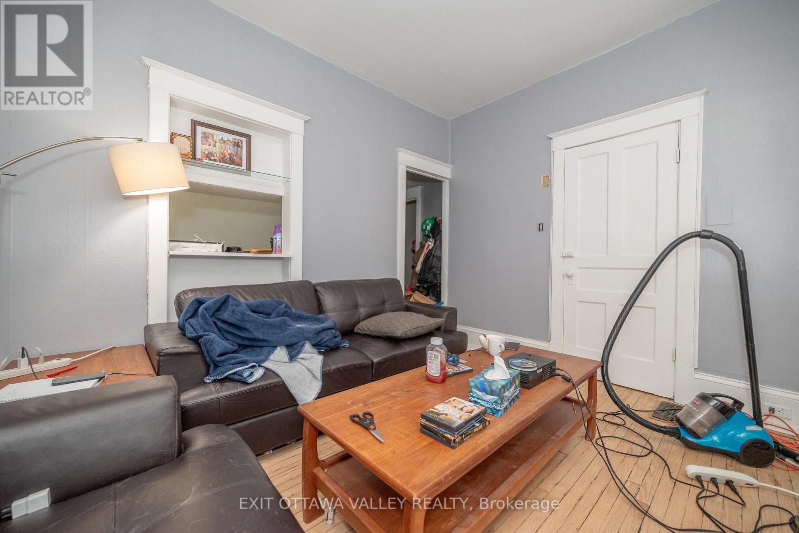 109 Pembroke Street W, Pembroke, Ontario  K8A 5M7 - Photo 8 - X12858528