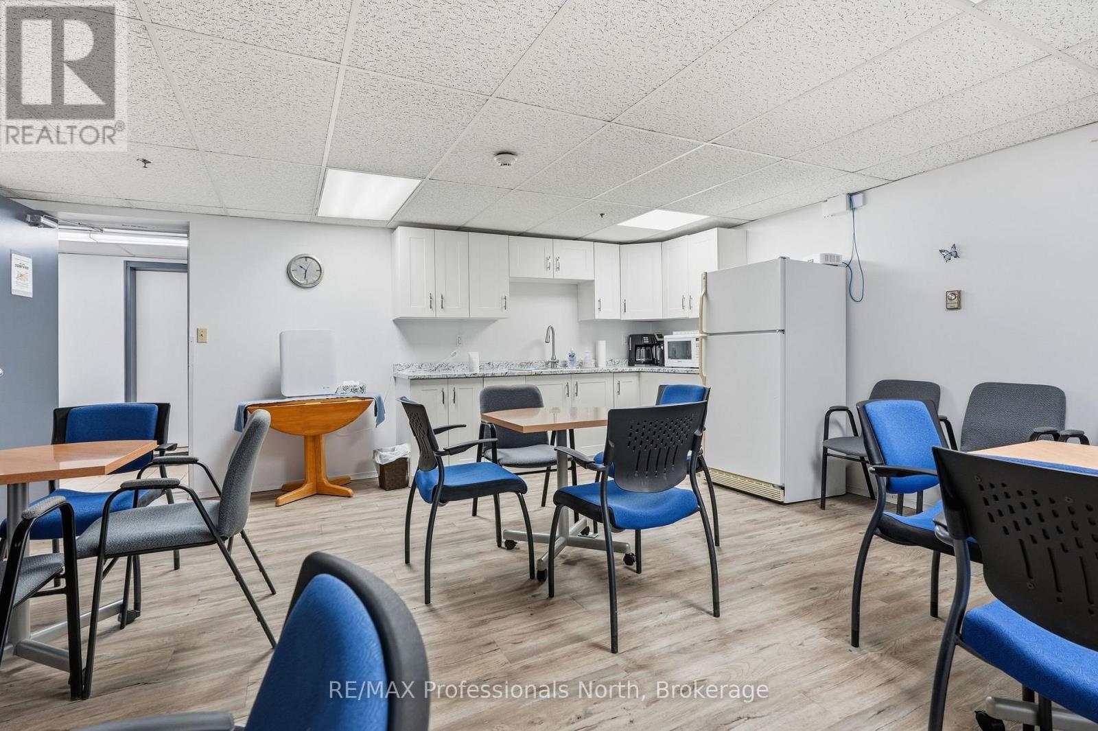 105 - 38 Monck Road, Bracebridge, Ontario  P1L 1P4 - Photo 33 - X12858542