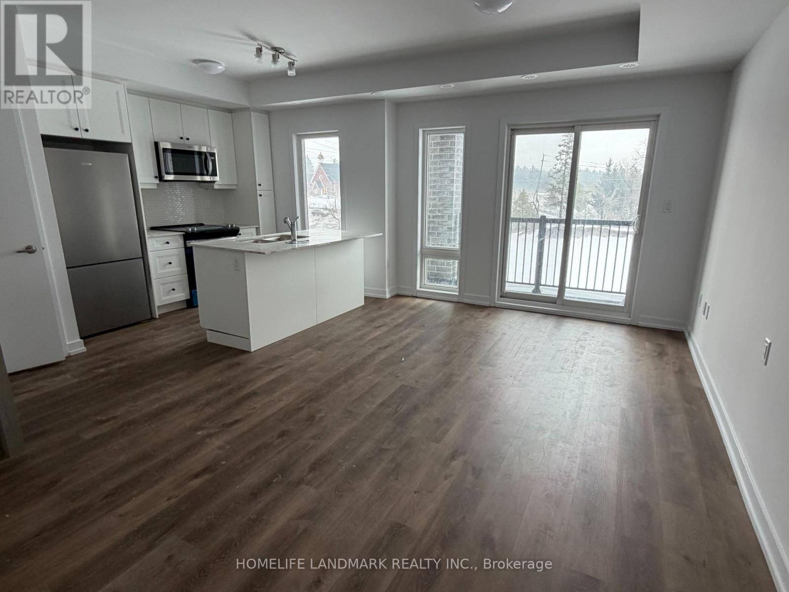 203 - 3 BANCROFT LANE, Richmond Hill, Ontario