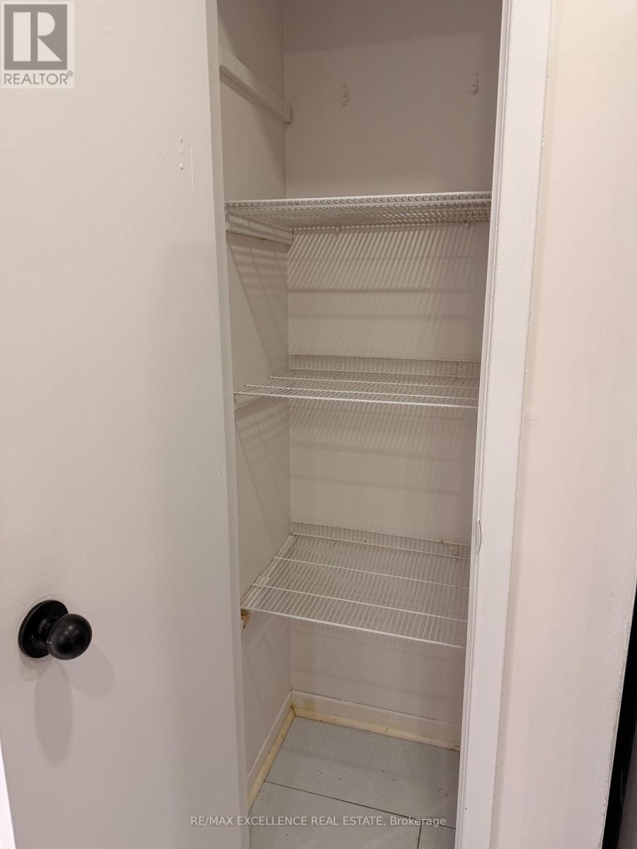 42 - 42 Foster Crescent, Brampton, Ontario  L6V 3M7 - Photo 13 - W12858518