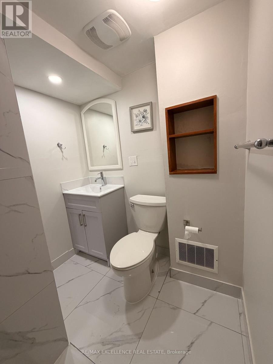 42 - 42 Foster Crescent, Brampton, Ontario  L6V 3M7 - Photo 27 - W12858518