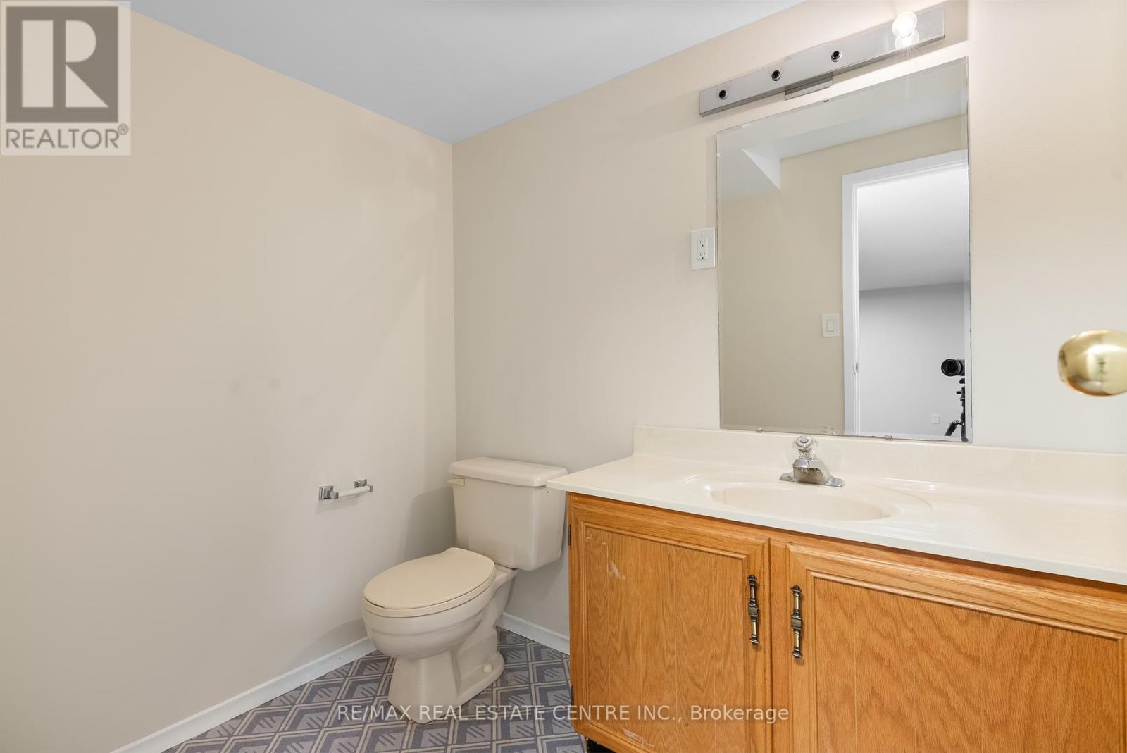 4623 Hewicks Lane, Mississauga (East Credit), Ontario  L5M 3L8 - Photo 34 - W12858520