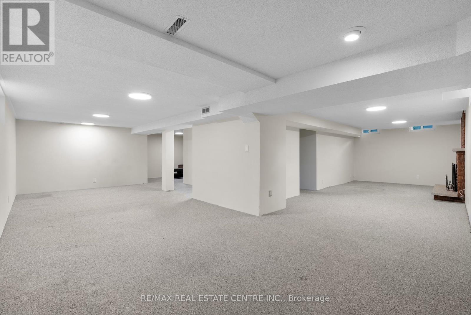 4623 Hewicks Lane, Mississauga (East Credit), Ontario  L5M 3L8 - Photo 35 - W12858520