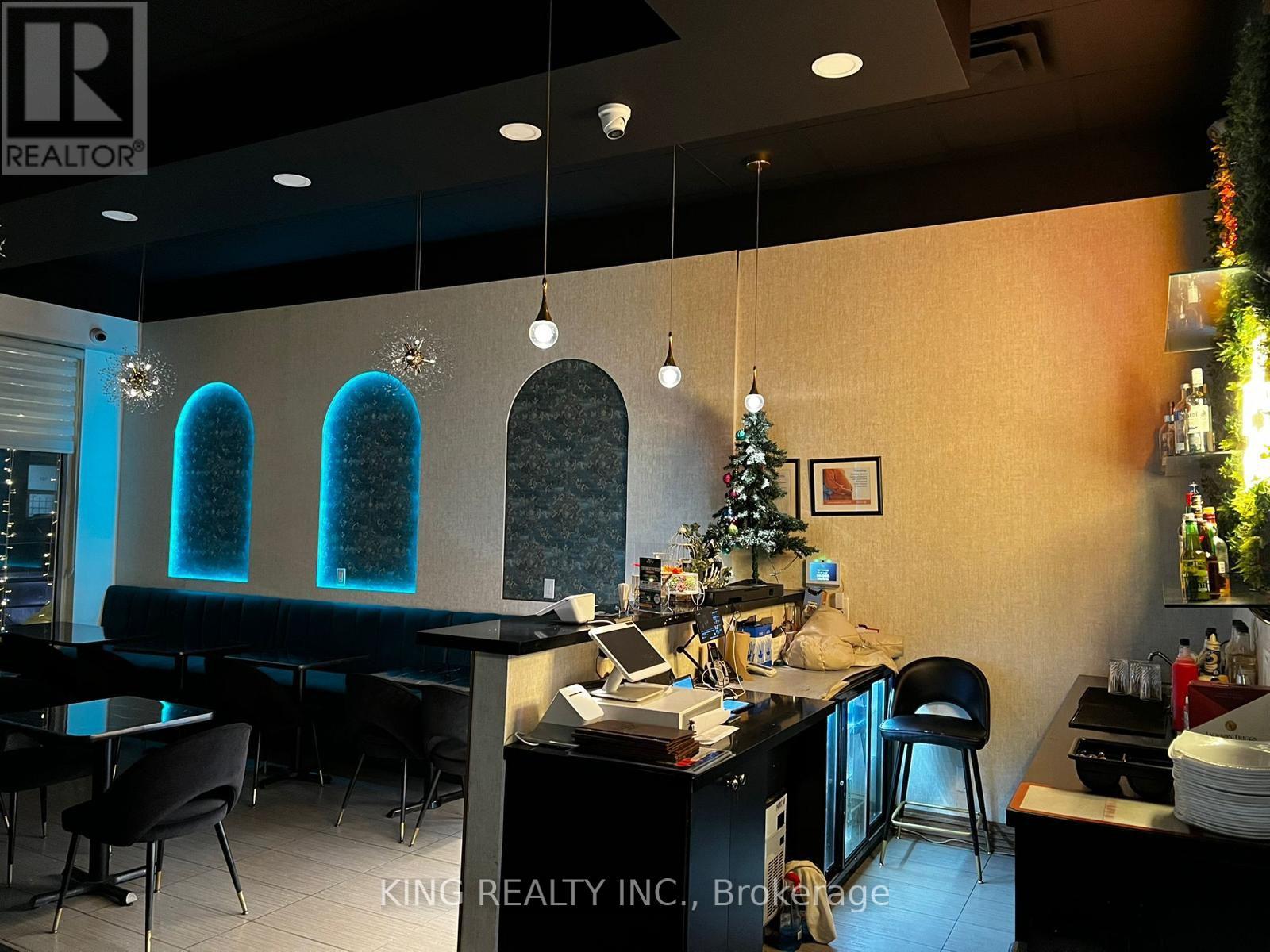 433 Wanless Drive, Brampton, Ontario  L7A 0N9 - Photo 4 - W12858552